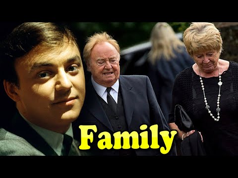 Video: Gerry Marsden Net Worth