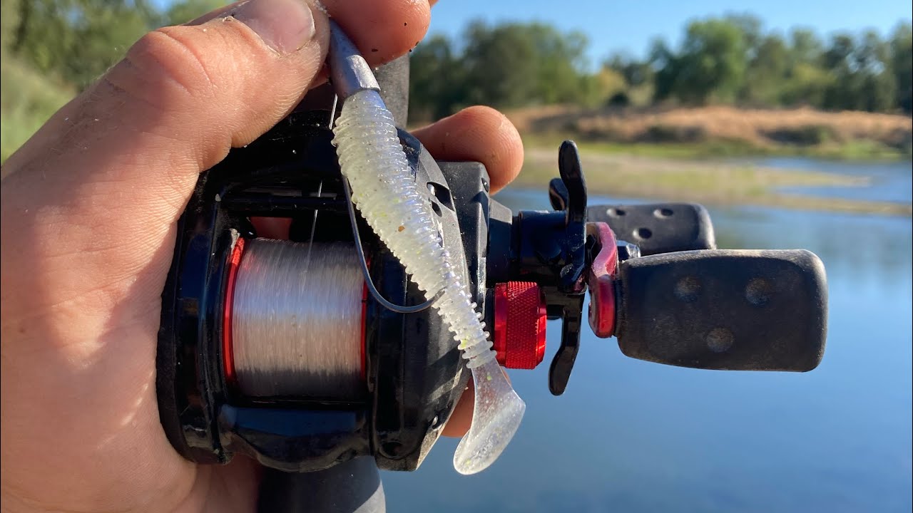 Fishing a Sexy Shade Paddletail swim bait