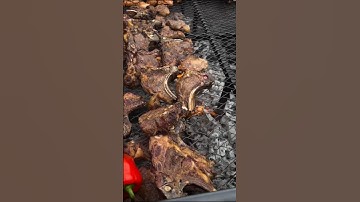 PART 2 - Hanya Garam dan Bara, Tapi Dunia Terkagum! #nyamachoma #africanfood #streetfood #shorts