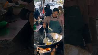$1 INSANE Indonesian Noodles 🇮🇩