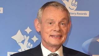 Famous Martin Clunes’ First Wife Lucy Aston: A Golden Age Connection You Didn’t See Coming Wealth