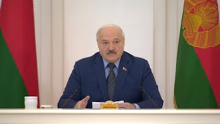 Лукашенко: Пересаживание нерадивых начальников из одного руководящего кресла в другое! // Кадры