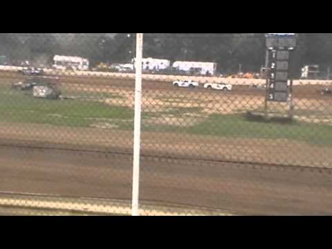 Lakeville Speedway pure stock heat