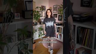 🤷🏻‍♀️🤓 #musicblog #musicinfluencer #anna_hubschrauber #metalgirl #tattoogirl #alternativestyle