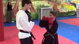 Justin Hits The Mits.AVI