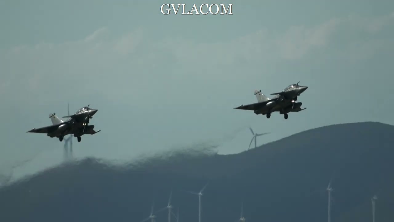 Requin Mike Demo Team at Athens Flying Week 2024