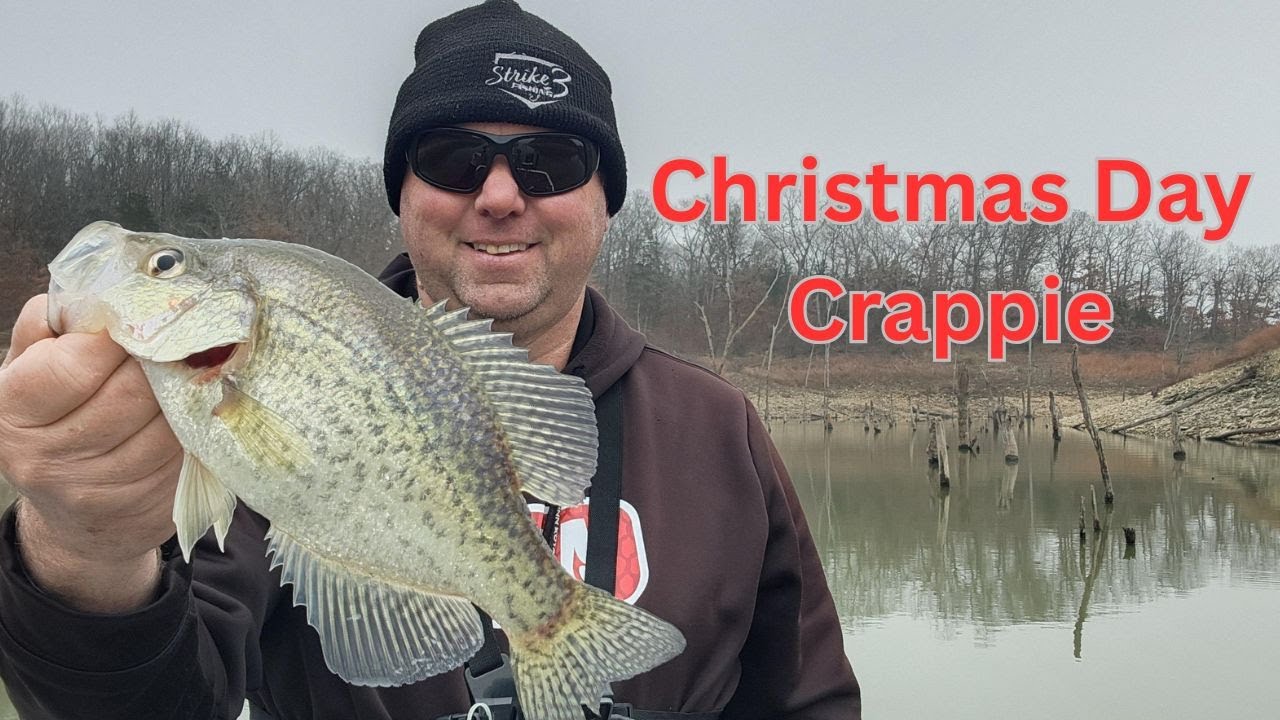 Поиск места для ловли окуня в Рождество. Поймал — отпустил. (Озеро Марка Твена)