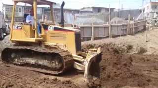 BULLDOZER CATERPILLAR D5C LGP AÑO 2000