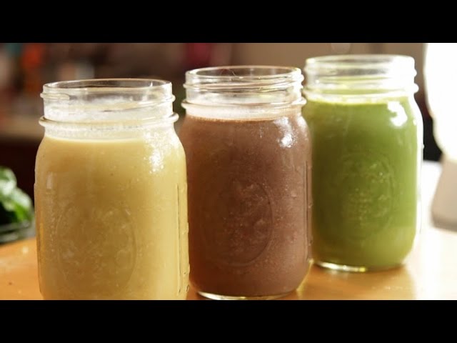 3 Smoothie Recipes with Mind Over Munch! | The Domestic Geek