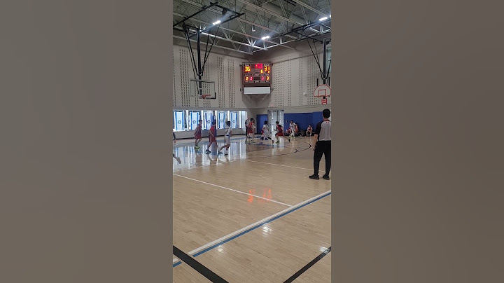 A corner 3 off the dribble. #basketball #corner #threepointer