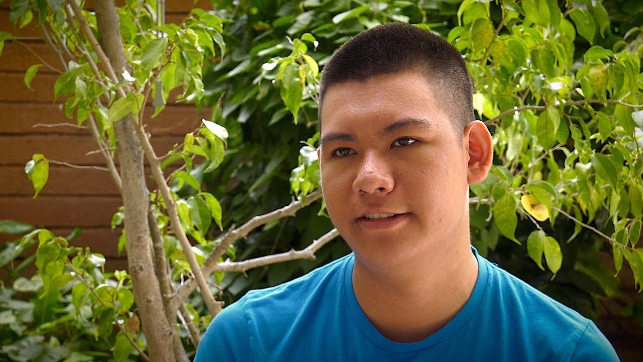 Freshmen and transfer students flourish in Manoa First Year Program