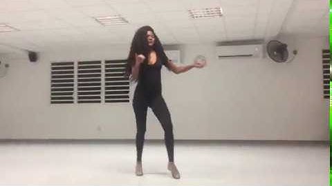 Demonstração Samba no Pé Kellin Rosa