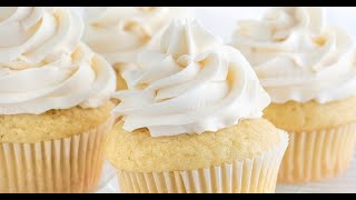 Vegan Vanilla Cupcakes! (soft & fluffy) | plant.well Details