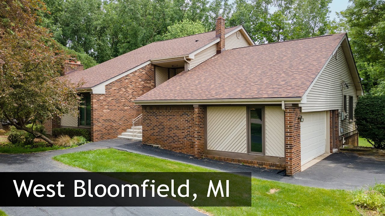Tour of 5871 Darbwood Ln | West Bloomfield, MI Real Estate & Homes