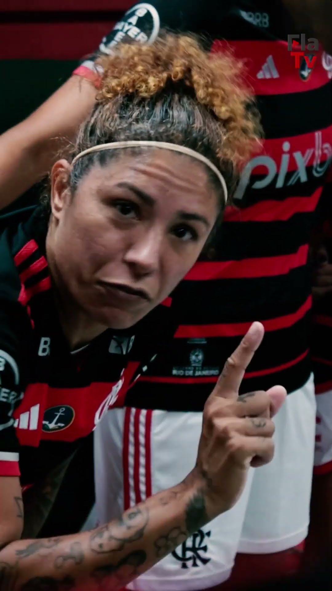 Mamãe Cris deu a letra no vestiário do Flamengo antes da conquista do Carioca Feminino  #flatv