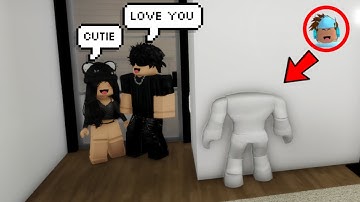 Trolling CREEPY ODERS While Disguised As The WALL... (Brookhaven RP)