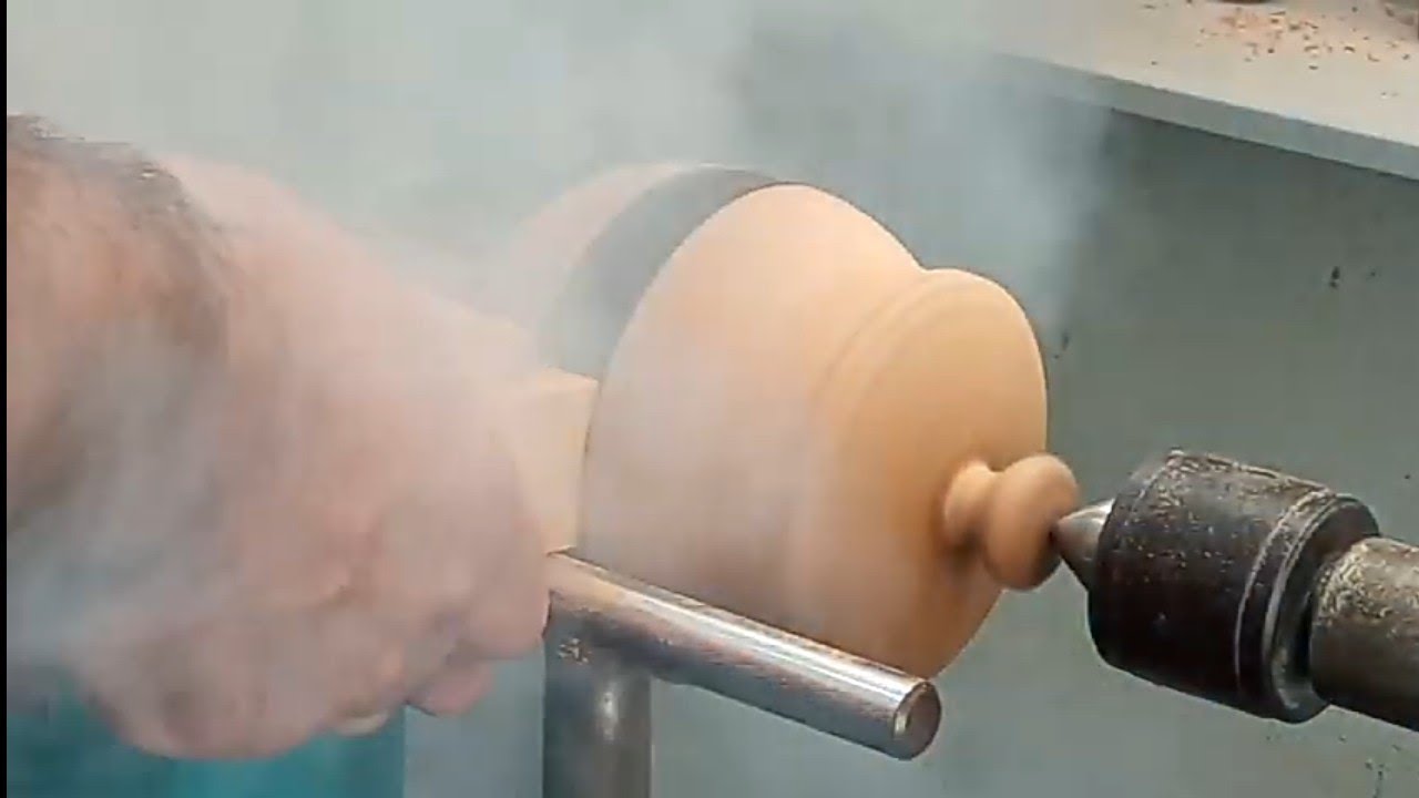 Torneando pote de madeira/Wood Turning