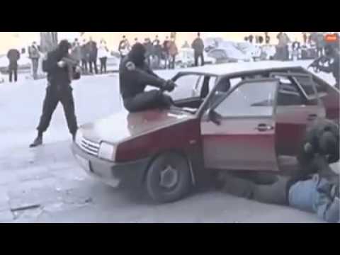 Rusyada polis. Azerbaycanda polis. PRIKOL