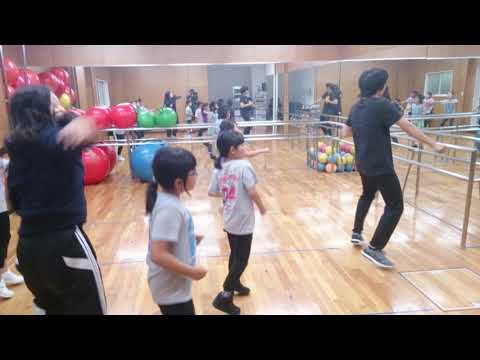 ヒップホップダンス リズム稽古 ジュニアヒップホップB キッズガーデン武蔵小杉教室 指導 三橋あかり