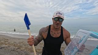 Shark Tooth Hunting at Venice Beach | Day 17