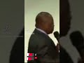 Dr SD Gumbi singing Uyini Umuntu Mp3 Song