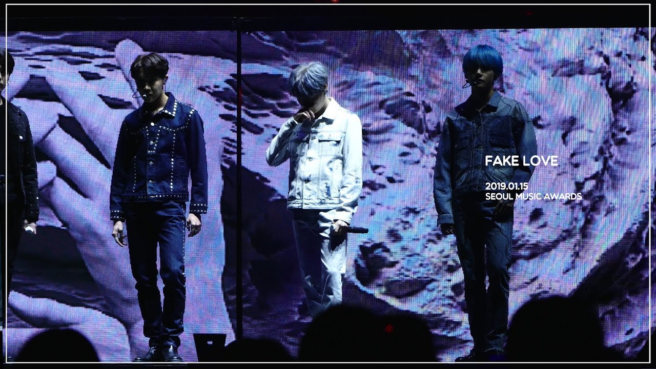 [4K / BTS SUGA] 슈가 직캠 190115 서울가요대상 페이크럽 fakelove