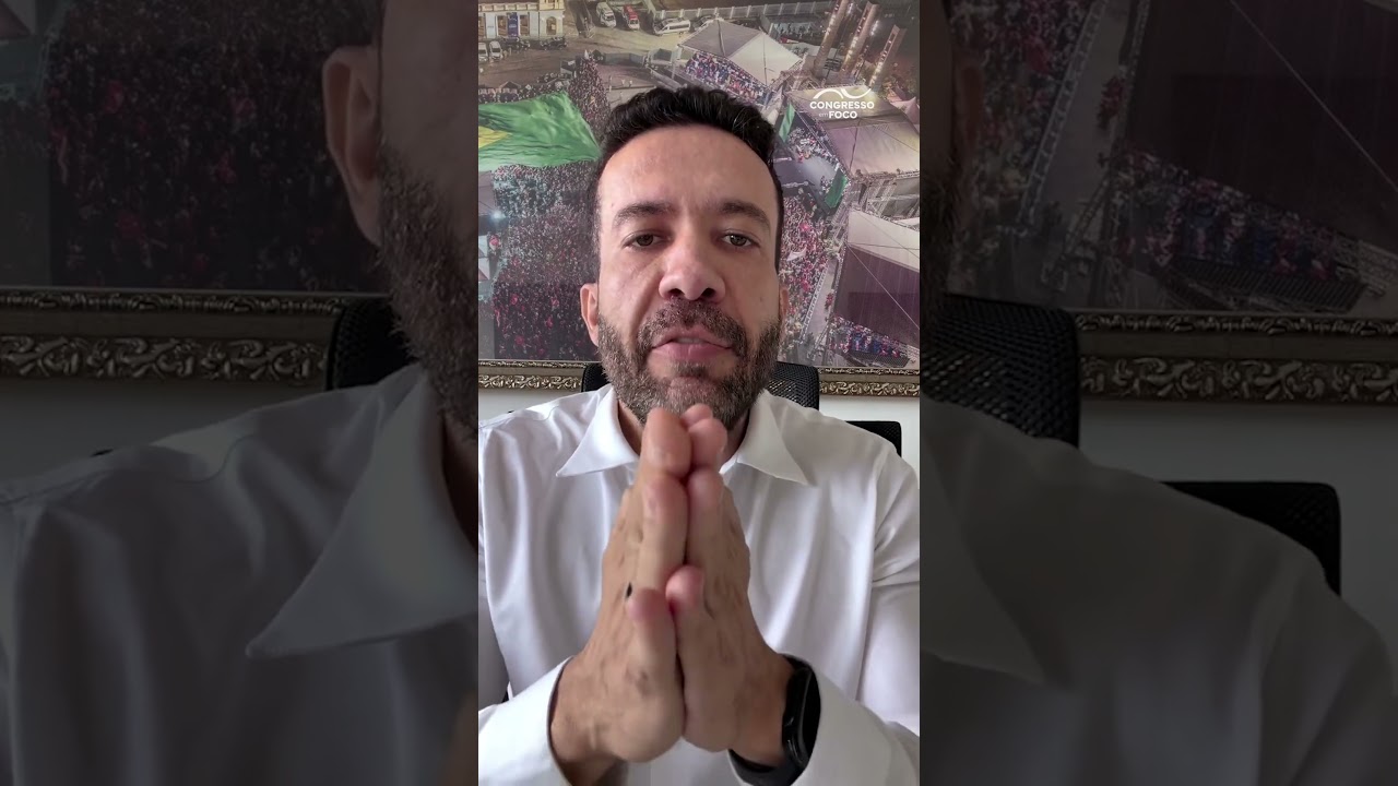 "Hoje não vai ter grito": Janones lamenta suspensão de canal durante votação da 6x1 "Hoje não vai ter grito": Janones lamenta suspensão de canal durante votação da 6x1