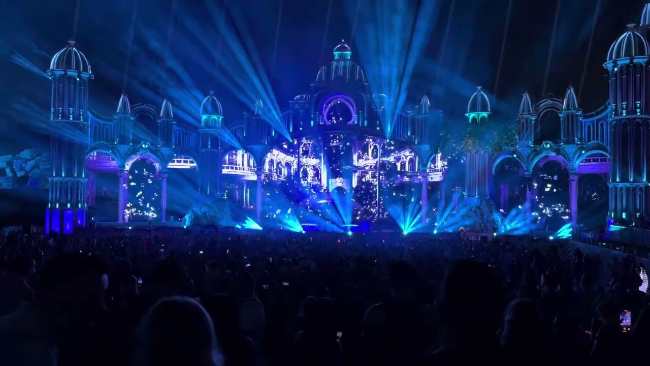 ♡tomorrowland♡ Tomorrowland 2025: Overcoming Adversity with Unity | PLSN