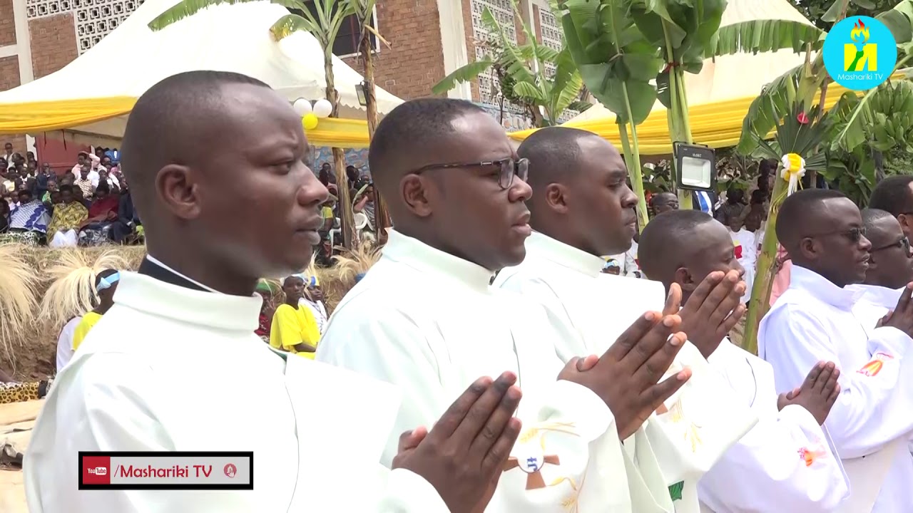 Umviriza Impanuro Musenyeri Gerevasi Banshimiyubusa yatekereye Abapatiri batiriwe mu #Rugazi