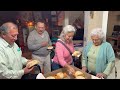 Partiendo y compartiendo la Rosca de Reyes