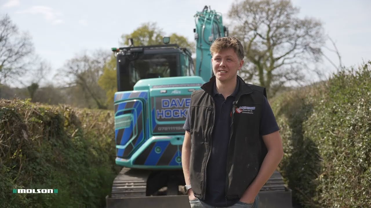 Dave Hockin Plant Hire Adds Kobelco SK75SR-7 to the Fleet