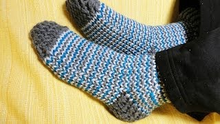 How to Loom Knit Socks (DIY Tutorial) [Old Version]