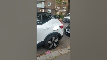 Know how to charge your EV or 🚗🔌🔋Tesla car under a lamppost in London! 🇬🇧