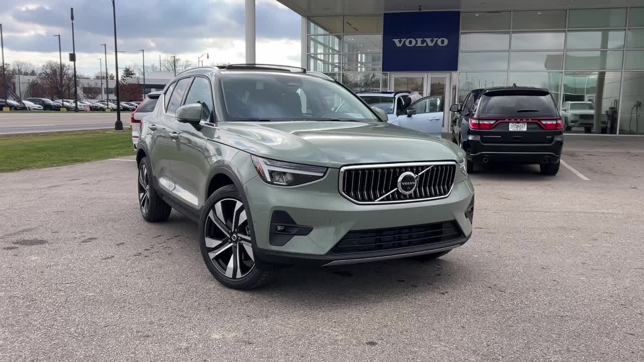 2024 Volvo XC40 B5 Plus Bright Theme OH Columbus, Dublin, Reynoldsburg
