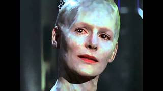 Kate Winslet should play The Borg Queen in alternate Star Trek timeline.