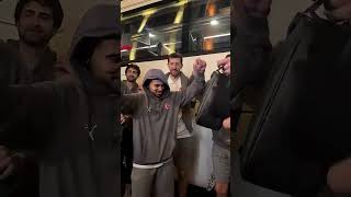 12 Dev Adamın Maç Sonu Kutlaması