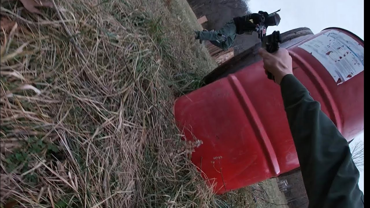 Last airsoft game of 2023 PAINFUL SHOT TO THE HAND!! YouTube