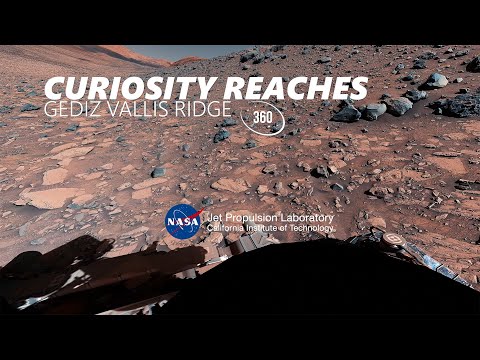 Curiosity Mars Rover Reaches Gediz Vallis Ridge (360 View)