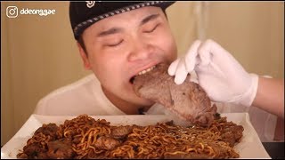 Thánh ăn hàn quốc mukbang - Ăn mỳ tương đen với thịt bò nướng tảng cực ngon
