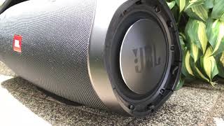 JBL Boombox Hz test