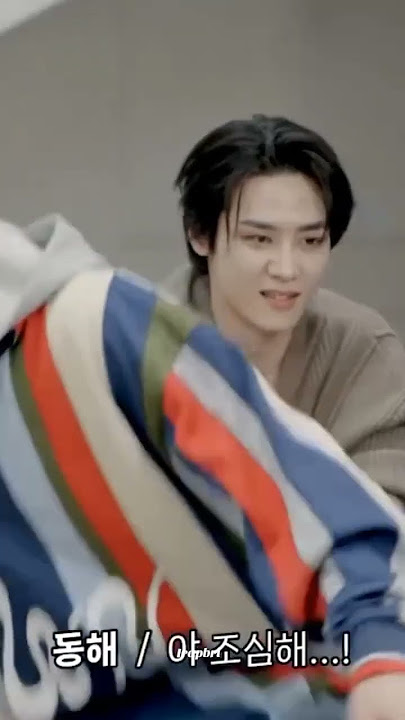 Hendery and his flexibility😆👏🏻 #hendery #huangguanheng #wayv