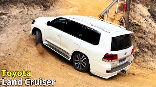 Toyota's most powerful SUV: Land Cruiser 4X4 Off-Road! #offroad #Toyota #LandCruiser