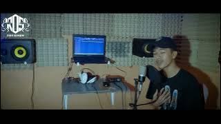 JUN MUNTHE - HAHOLONGAN ( cover bay : Anreyhan Lenore Ambarita )