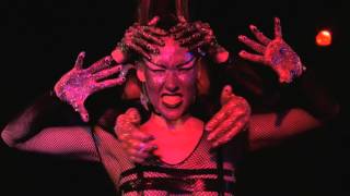 F.l.o.w Altas Wachas Gothicas