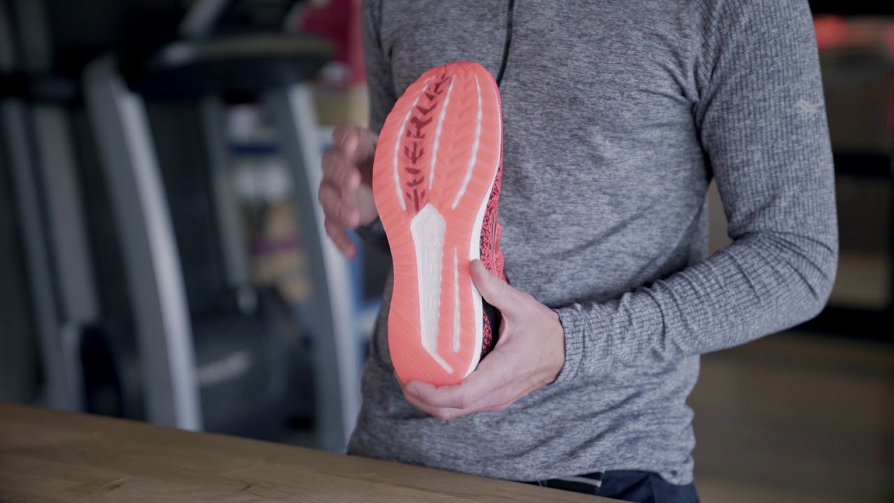 saucony freedom iso women's sale