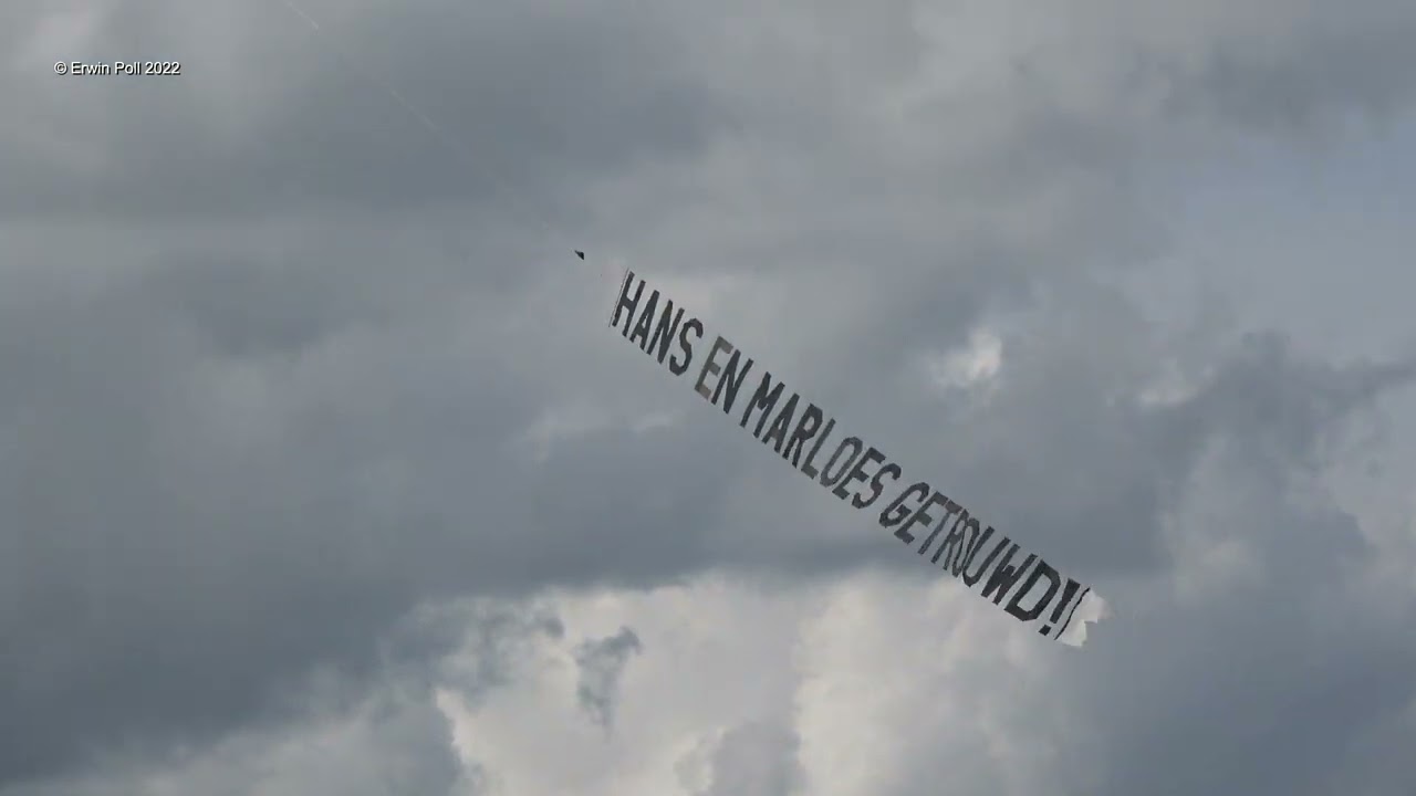 Reclamesleep PH-WDR Hans En Marloes Getrouwd! Teuge Airport 9 Juli 2022