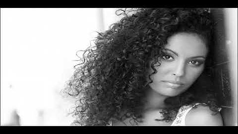 Show Me Love Instrumental version - Instrumental performance video thumbnail