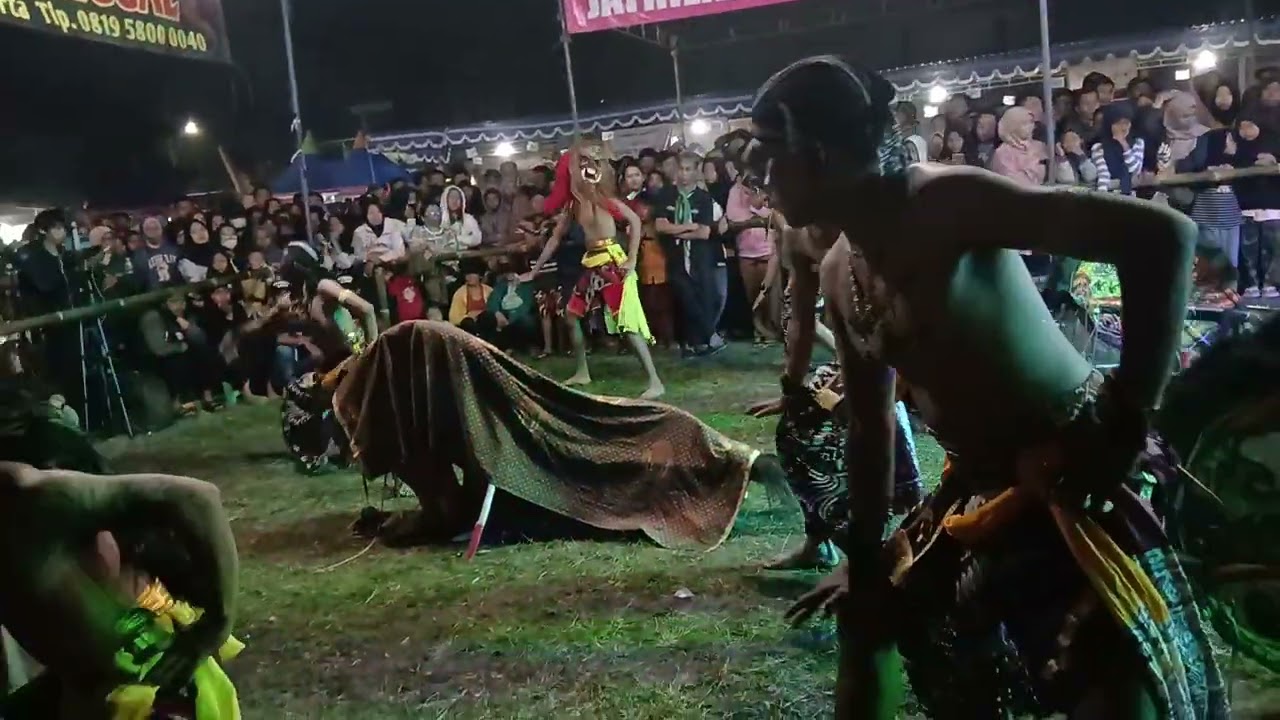 Jathilan LGM/ Babak Blendrong Laras Guntur Manunggal, Kalurahan Trimulyo, Sleman