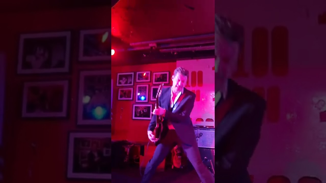 Sleepwalk. Amazing version by His Lordship 100 Club 14.07.22