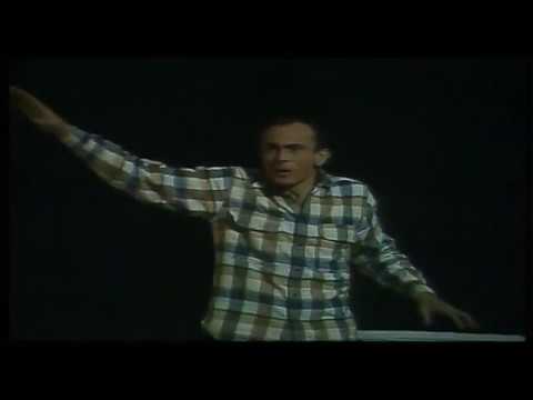 اتفرج على محمد صبحي و هو قائد القوات المسلحة للمكفوفين قائد مسخرة